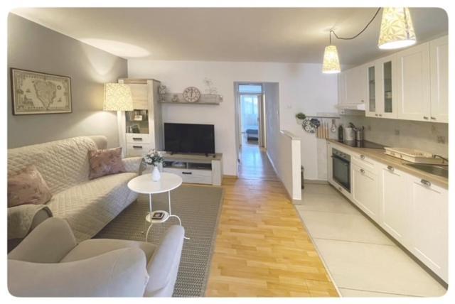 Apartman Sorgo Leilighet Zambratija  Eksteriør bilde